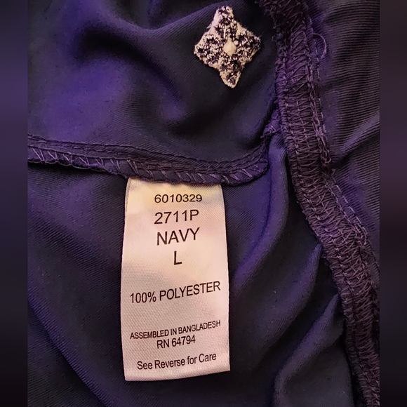 Medcouture navy scrub set - Picture 8 of 8